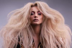 Alex Divanis Make Up Artist & hair styling  photographer  www.sakisbatzalisphtography.com